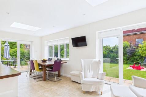Dining/Family Room