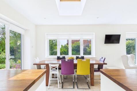 Dining/Family Room