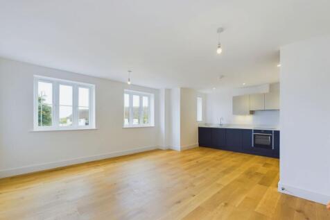 Kitchen / Dining / Lounge