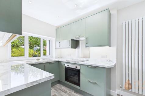 Newly Fitted Kitchen