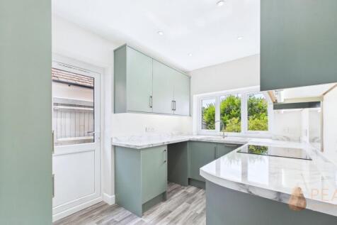 Newly Fitted Kitchen