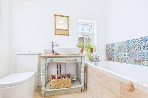 Ground Floor Bathroom