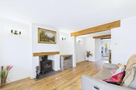 Living / Dining Area