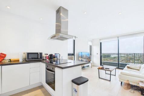 Open Plan Kitchen / Living Room
