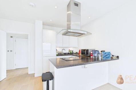 Open Plan Kitchen / Living Room