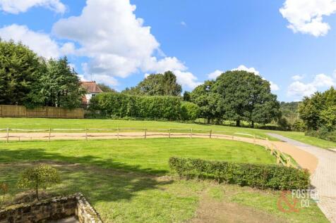 Handcross Road, The Old Farm House-016.jpg