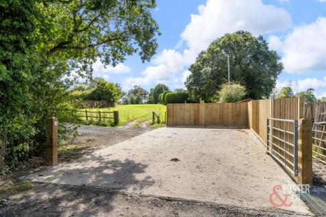 Handcross Road, The Old Farm House-044.jpg
