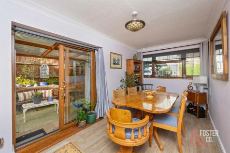 High Street, April Cottage-013.JPG