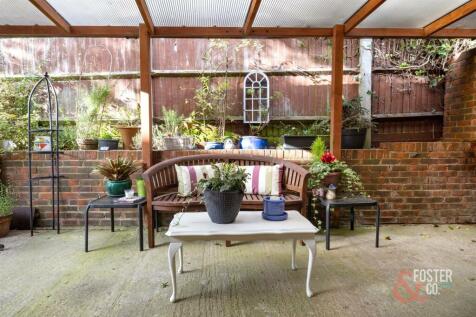 High Street, April Cottage-014.JPG