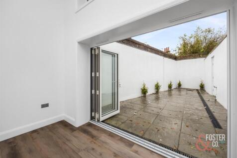 Cuckfield Road, 123_009.jpg