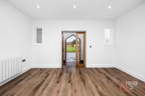 Cuckfield Road, 123_002.jpg