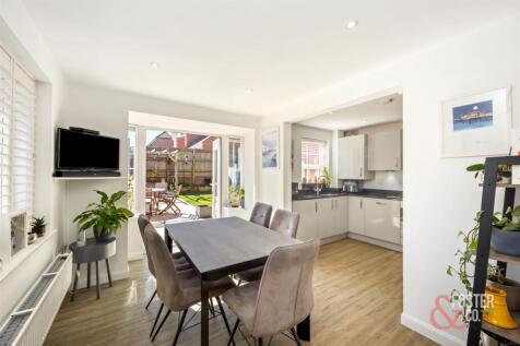 Fletcher Way, 21-022.jpg