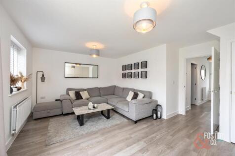 Goldcrest Drive, 67-020.jpg