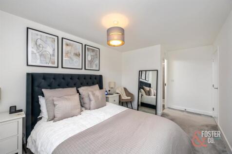 Goldcrest Drive, 67-010.jpg