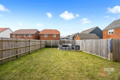 Goldcrest Drive, 67-022.jpg