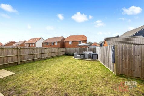 Goldcrest Drive, 67-004.jpg