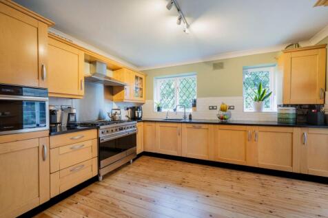 Contemporary Kitchen