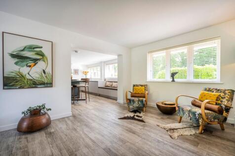 Dining Room Front Aspect