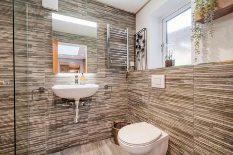 Downstairs Wet Room