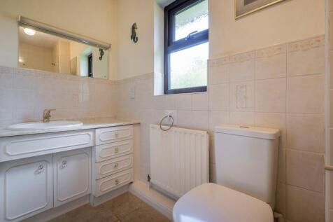 Annexe Shower Room