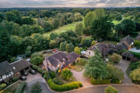 Backing onto Golf Course
