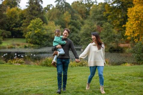 Plenty of outdoor space on your doorstep with Virginia Water lake just 4 miles away