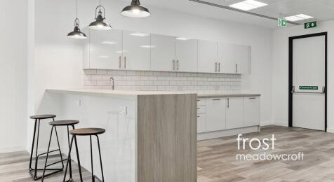 Kings House  Hammersmith Rd W6 office to let 20.