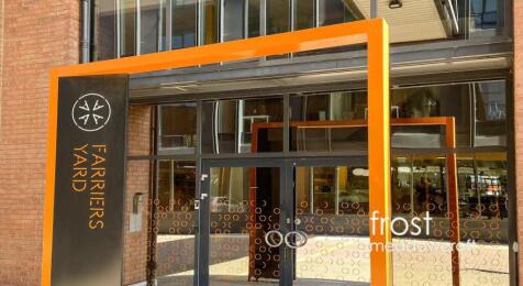 Farriers Yard Hammersmith W6 Office to let 9 2.j