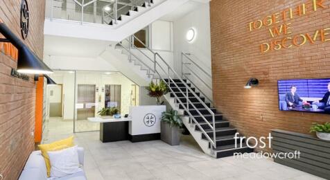 Farriers Yard Hammersmith W6 Office to let 9.jpg