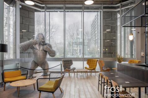 Lobby 115.jpg