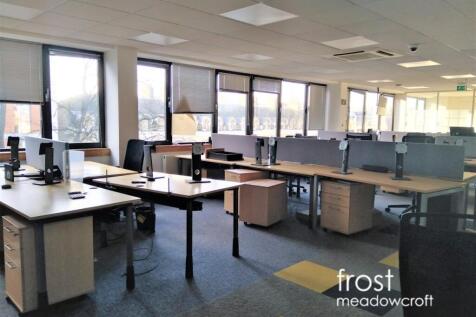 Upper Richmond Road office to let SW15 internal.