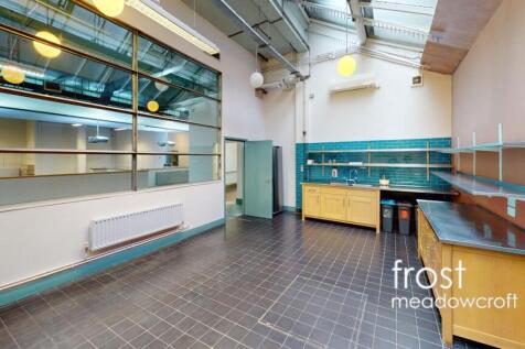 329HarrowRoadPhoto12.jpg