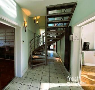 Richford Street 85 Staircase Lobby.jpg