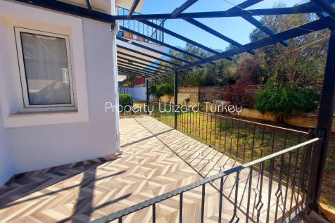 Wraparound balcony