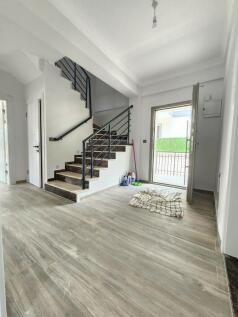 Hallway/Stairs