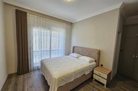 Laminate floor