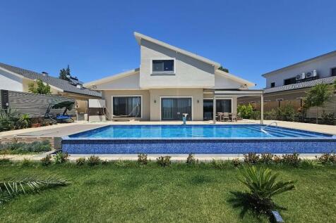 Luxury villa