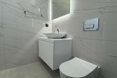 Downstairs bathroom