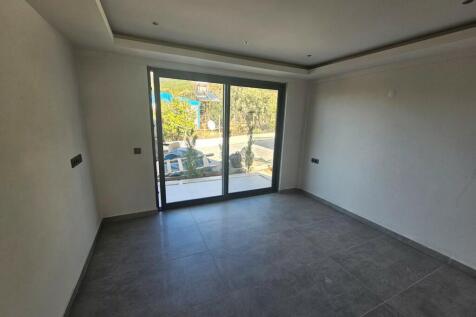 Ground floor bedroom
