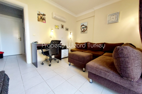 Lounge/Bedroom