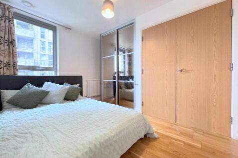 For sale studio, SE1