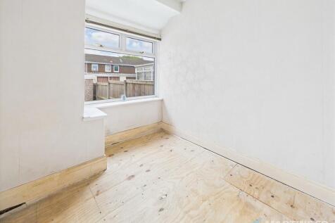 CAM02318G0-PR0461...