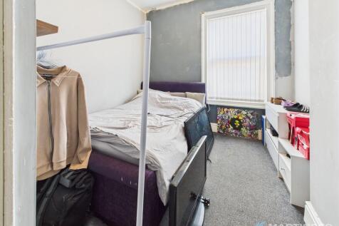 CAM02318G0-PR0472...