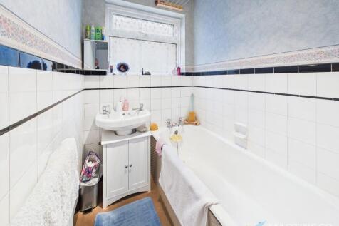 CAM02318G0-PR0548...