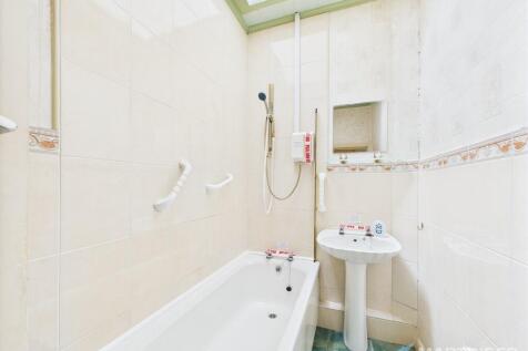 CAM02318G0-PR0461...