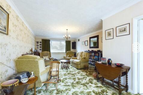 CAM03787G0-PR0021-STILL004.jpg