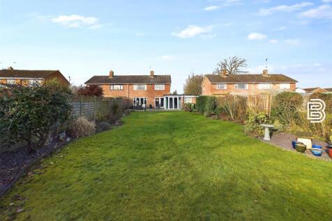 Rear Garden (2).jpg