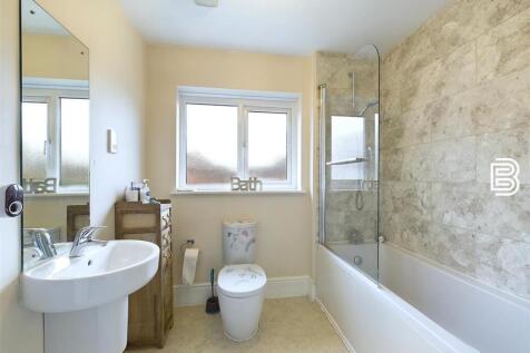 Family Bathroom.jpg