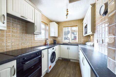 Kitchen (1).jpg