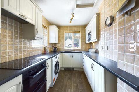 Kitchen (2).jpg
